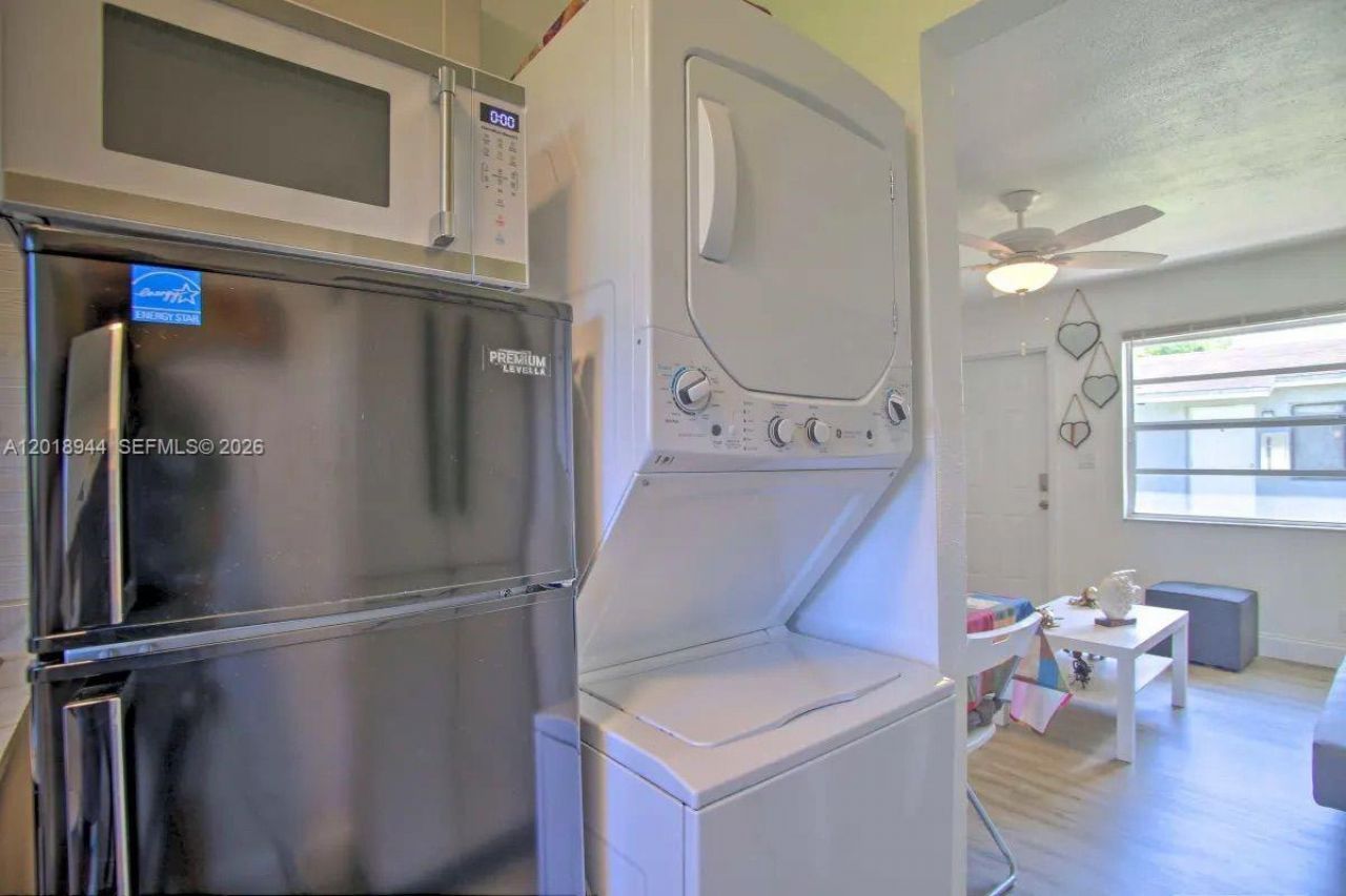 2703 NW 13th St, Fort Lauderdale, FL 33311 Photo