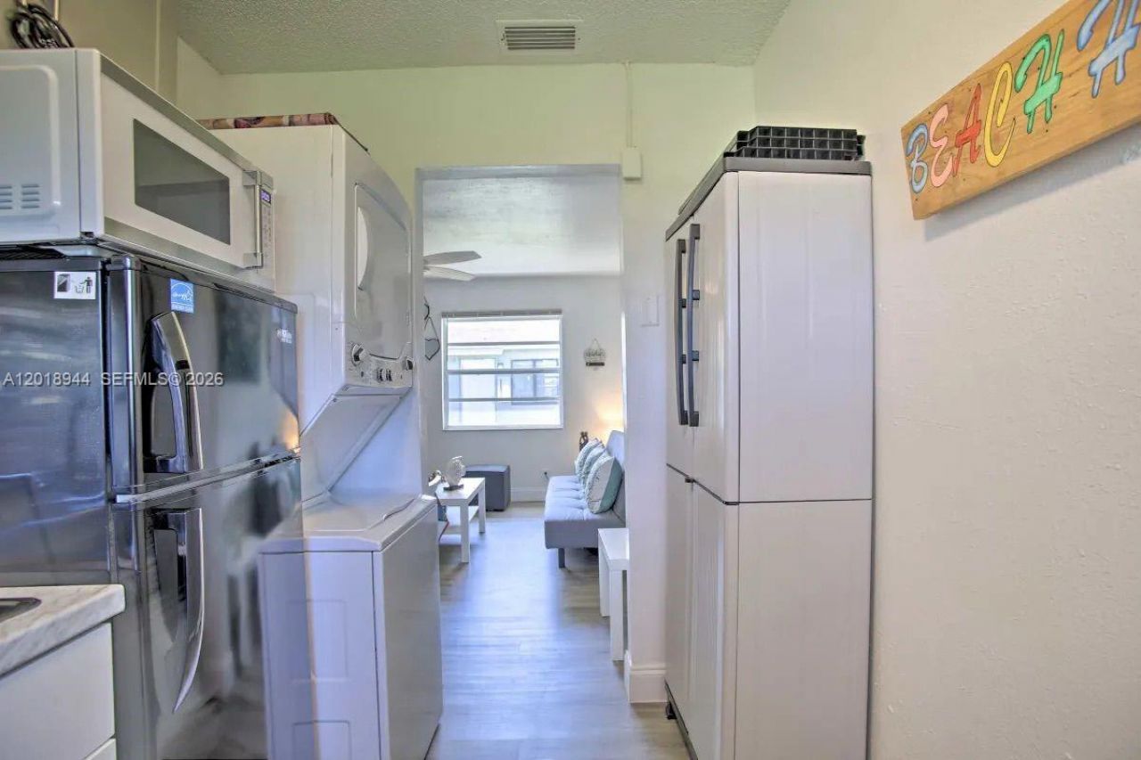 2703 NW 13th St, Fort Lauderdale, FL 33311 Photo
