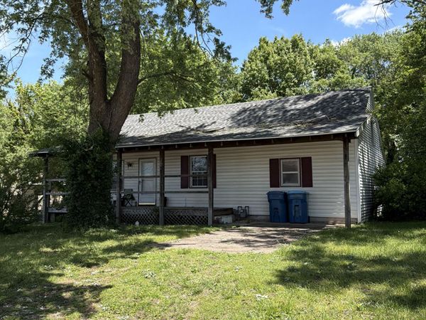 2258 N Weller Avenue , Springfield, MO 65803