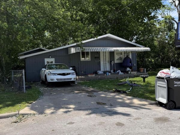 2665 N Eloise Avenue , Springfield, MO 65803