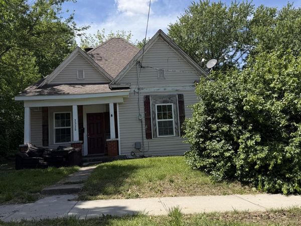 2325 N Ramsey Avenue , Springfield, MO 65803