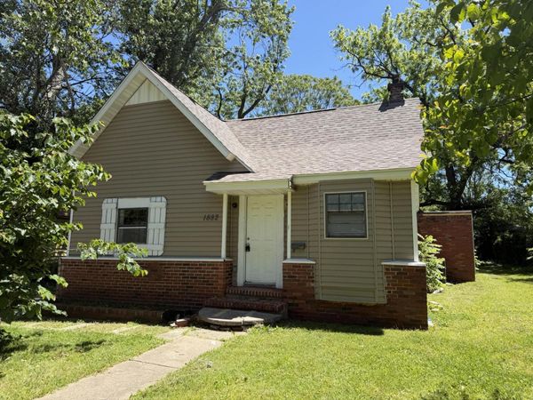1882 N Jefferson Avenue , Springfield, MO 65803
