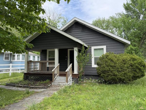 1150 S Crutcher Avenue , Springfield, MO 65804