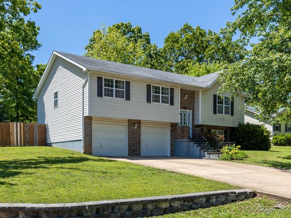1701 Westway Drive , West Plains, MO 65775