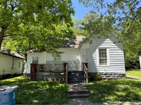 1511 N Douglas Avenue , Springfield, MO 65803