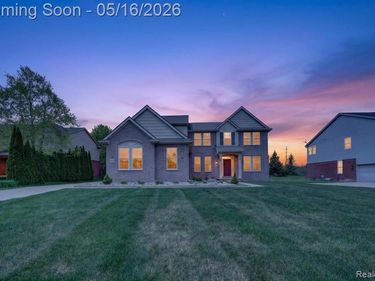54908 N Grenelefe Circle W, Lyon Twp, MI 48178