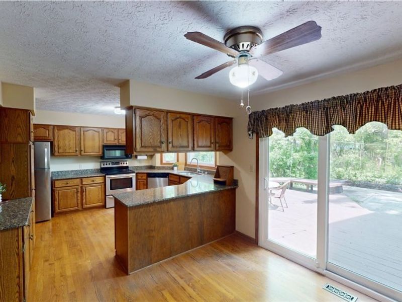 3745 Silvercrest Drive , Stow, OH 44224 Photo 18