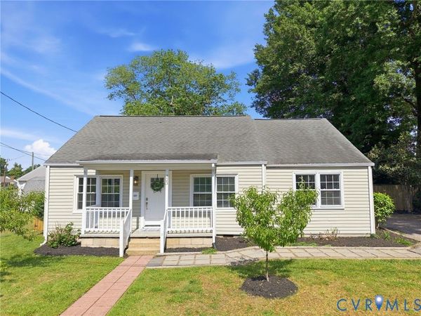 323 Washington Avenue , Colonial Heights, VA 23834