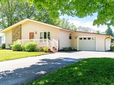 100 SPRUCE LN, BRIDGEWATER, VA 22812