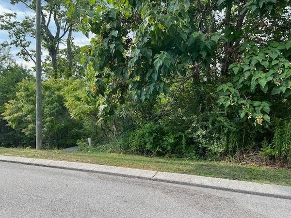 21182112 Short Leaf Lane , Soddy Daisy, TN 37379
