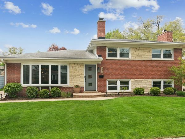 532 S Waterman Avenue , Arlington Heights, IL 60004