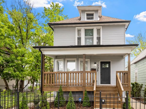 639 N Leamington Avenue , Chicago, IL 60644