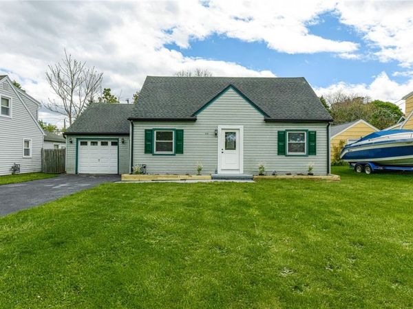 40 Mac Arthur Road, Rochester, NY 14615