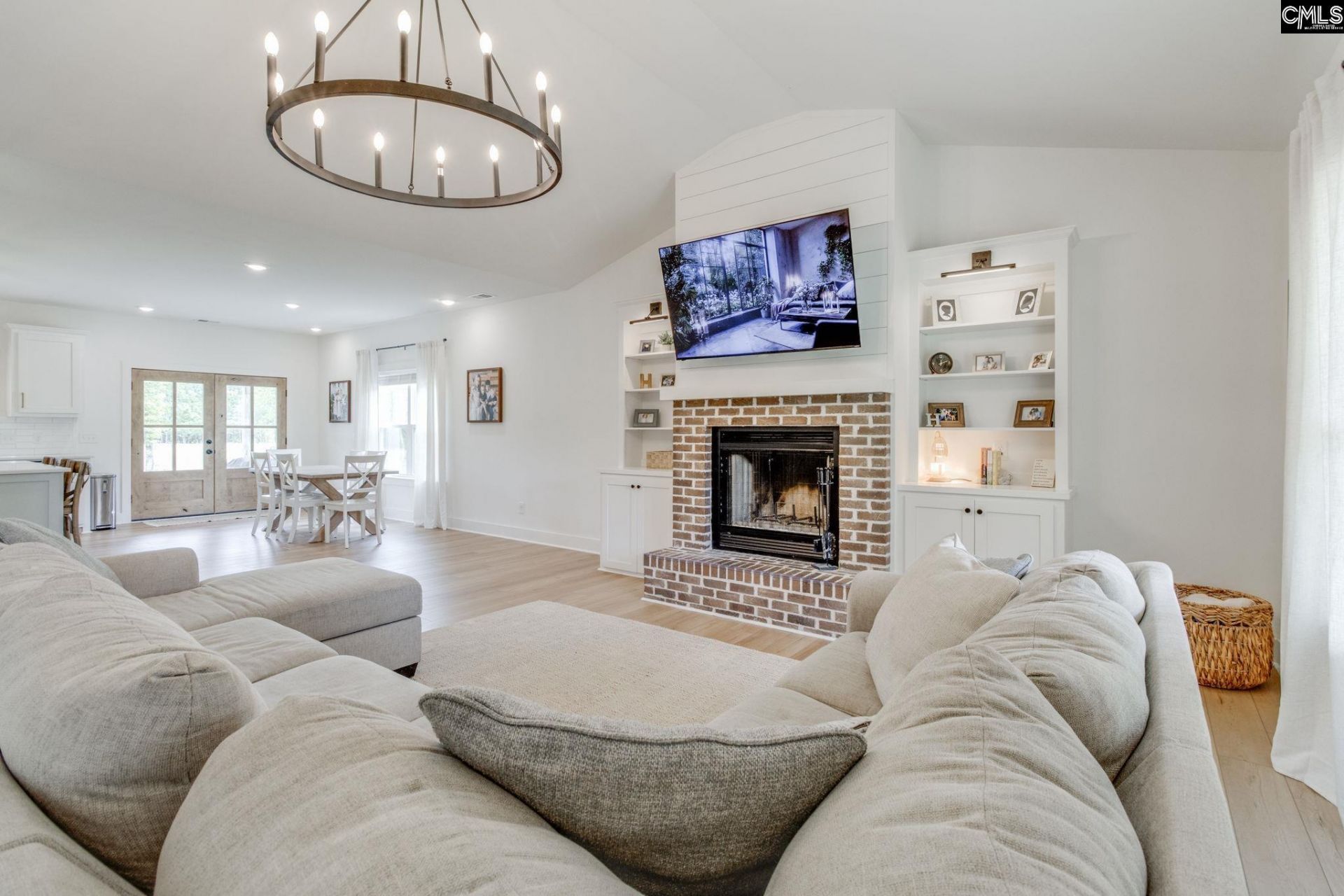 471 Mustang Road Photo 10