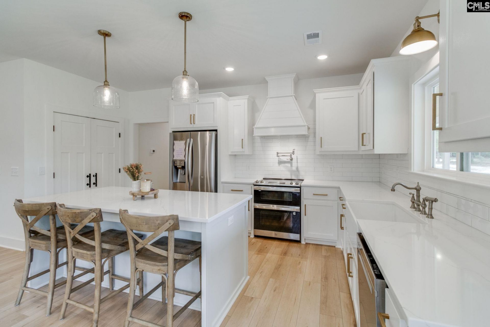 471 Mustang Road  Photo 14