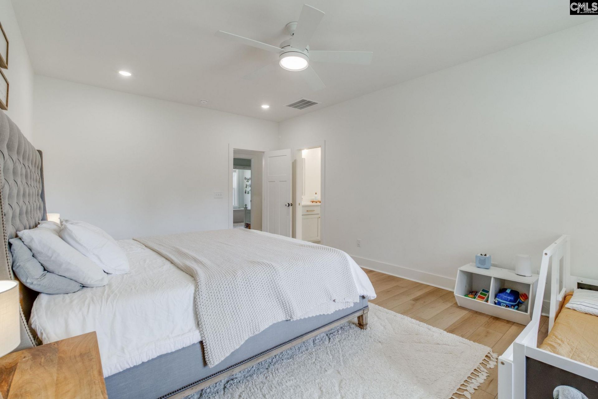 471 Mustang Road  Photo 20