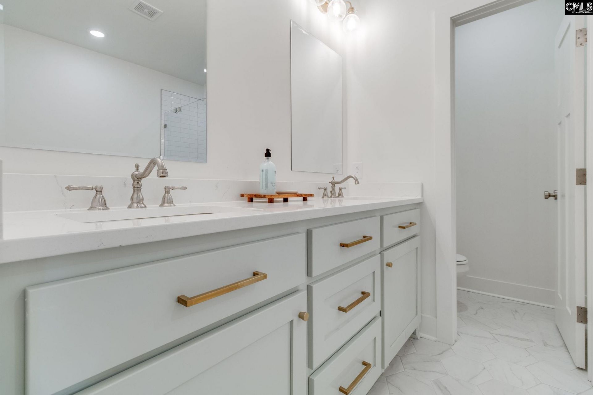 471 Mustang Road  Photo 21
