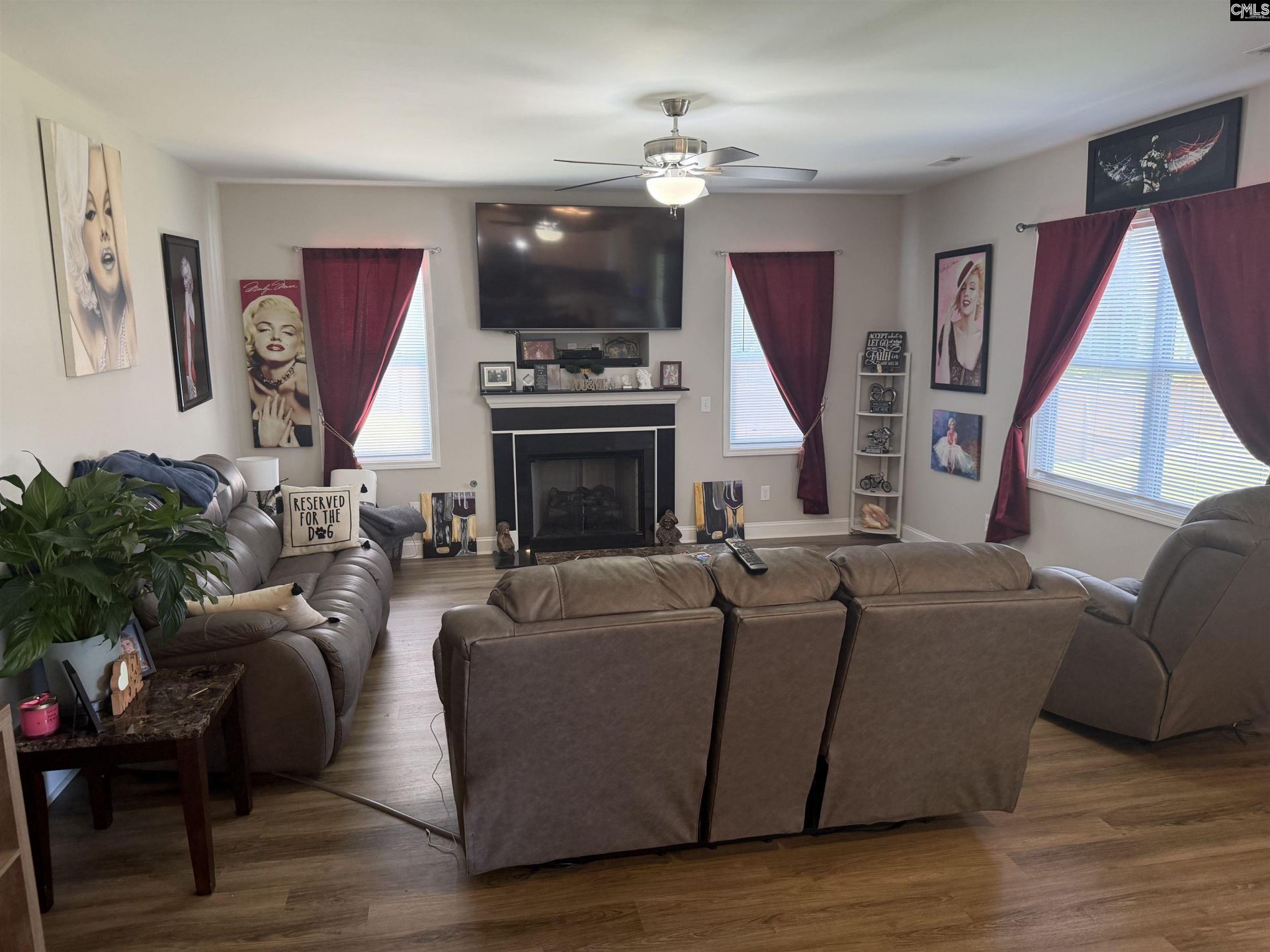 222 Sophie Court Photo 12