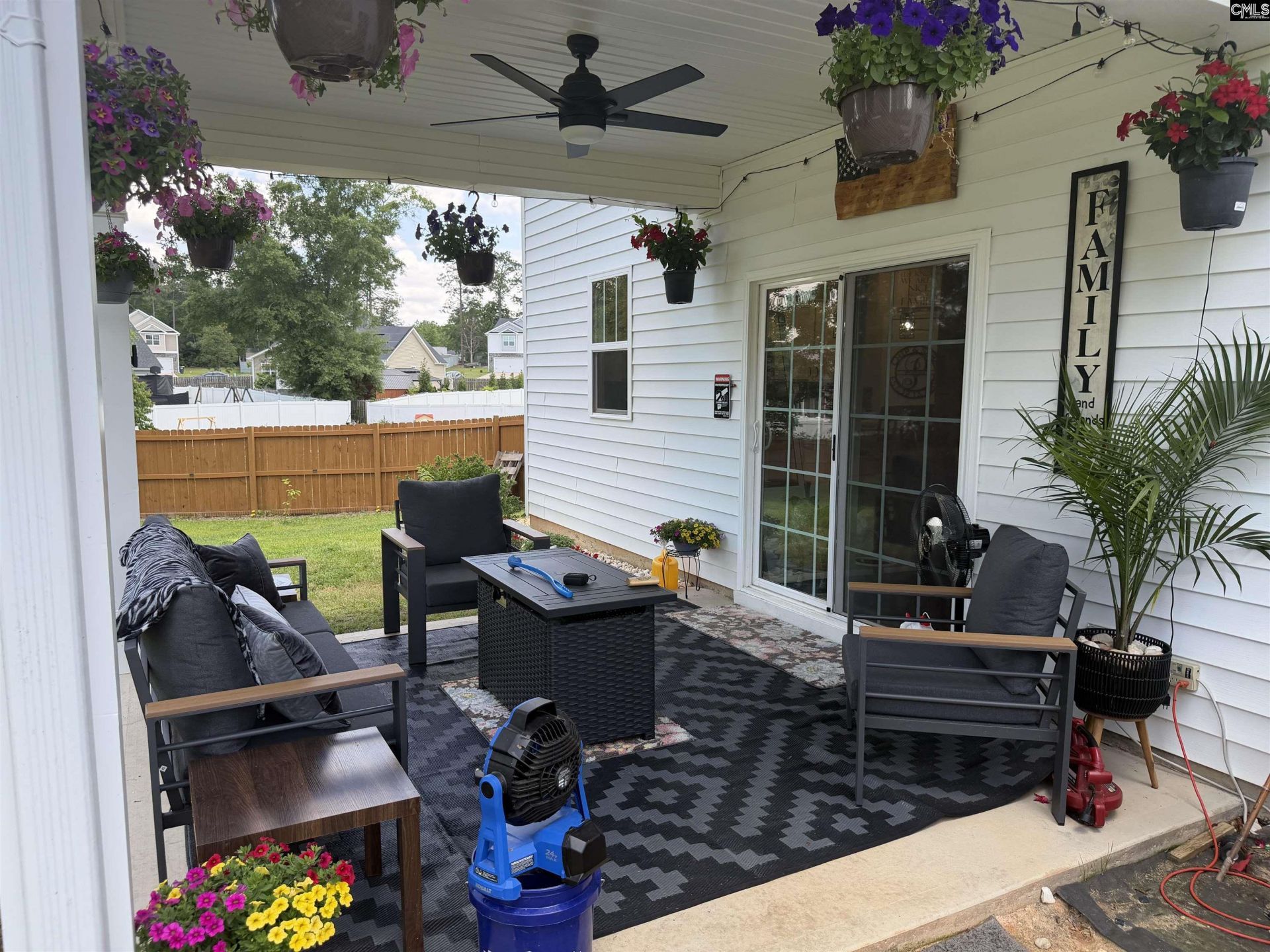 222 Sophie Court Photo 8