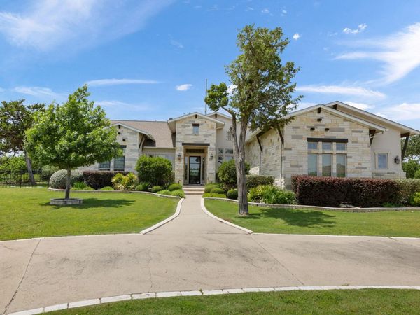 2120 High Lonesome DR , Leander, TX 78641