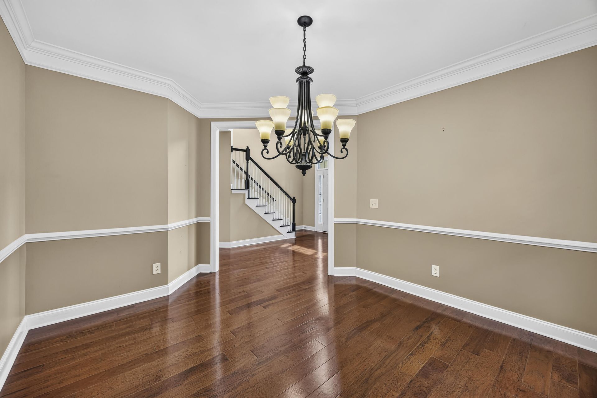 1011 Legacy Lane Photo 10