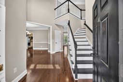 1011 Legacy Lane photo 4