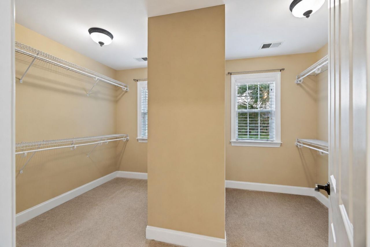 1011 Legacy Lane Photo 23