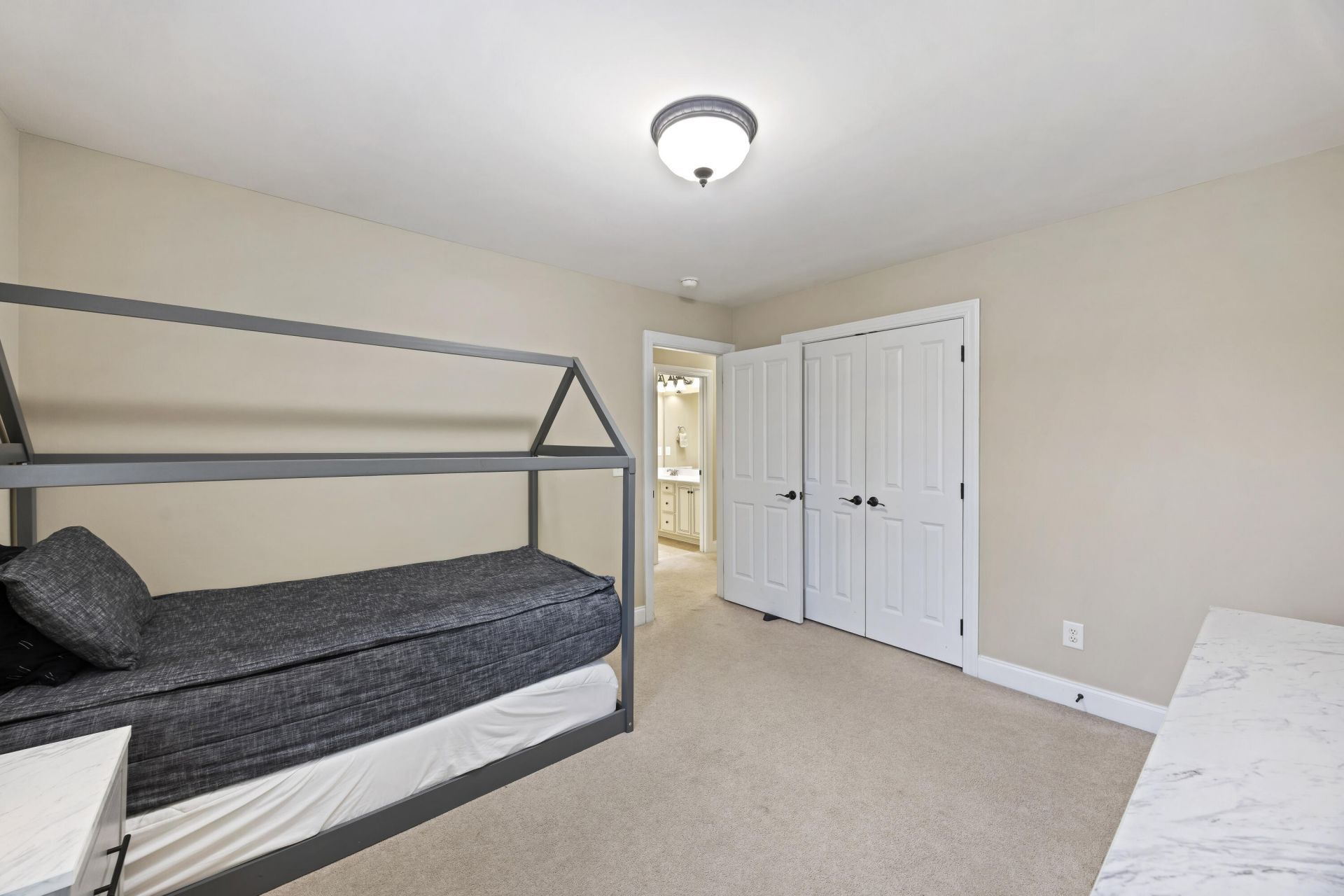 1011 Legacy Lane Photo 26