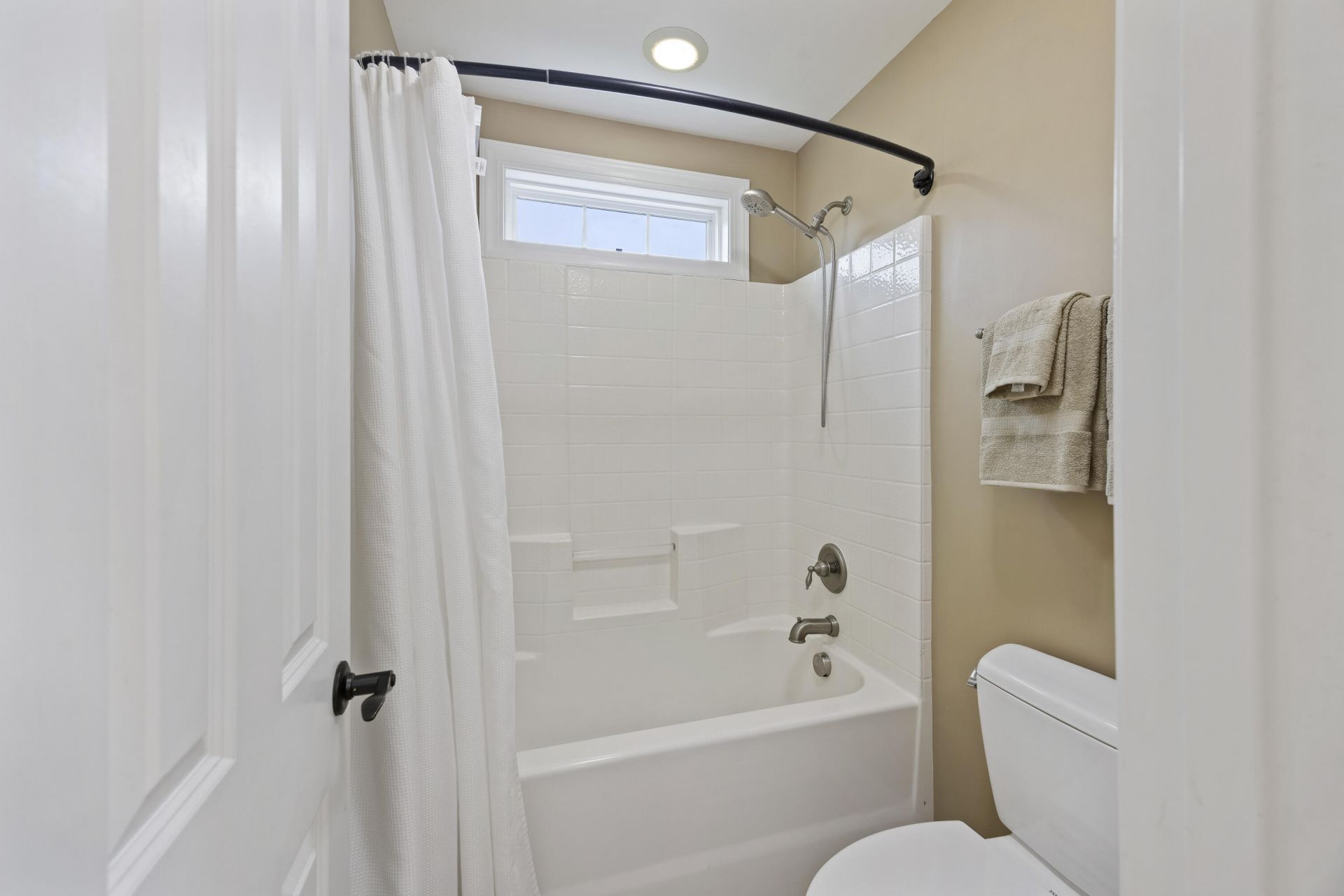 1011 Legacy Lane Photo 29