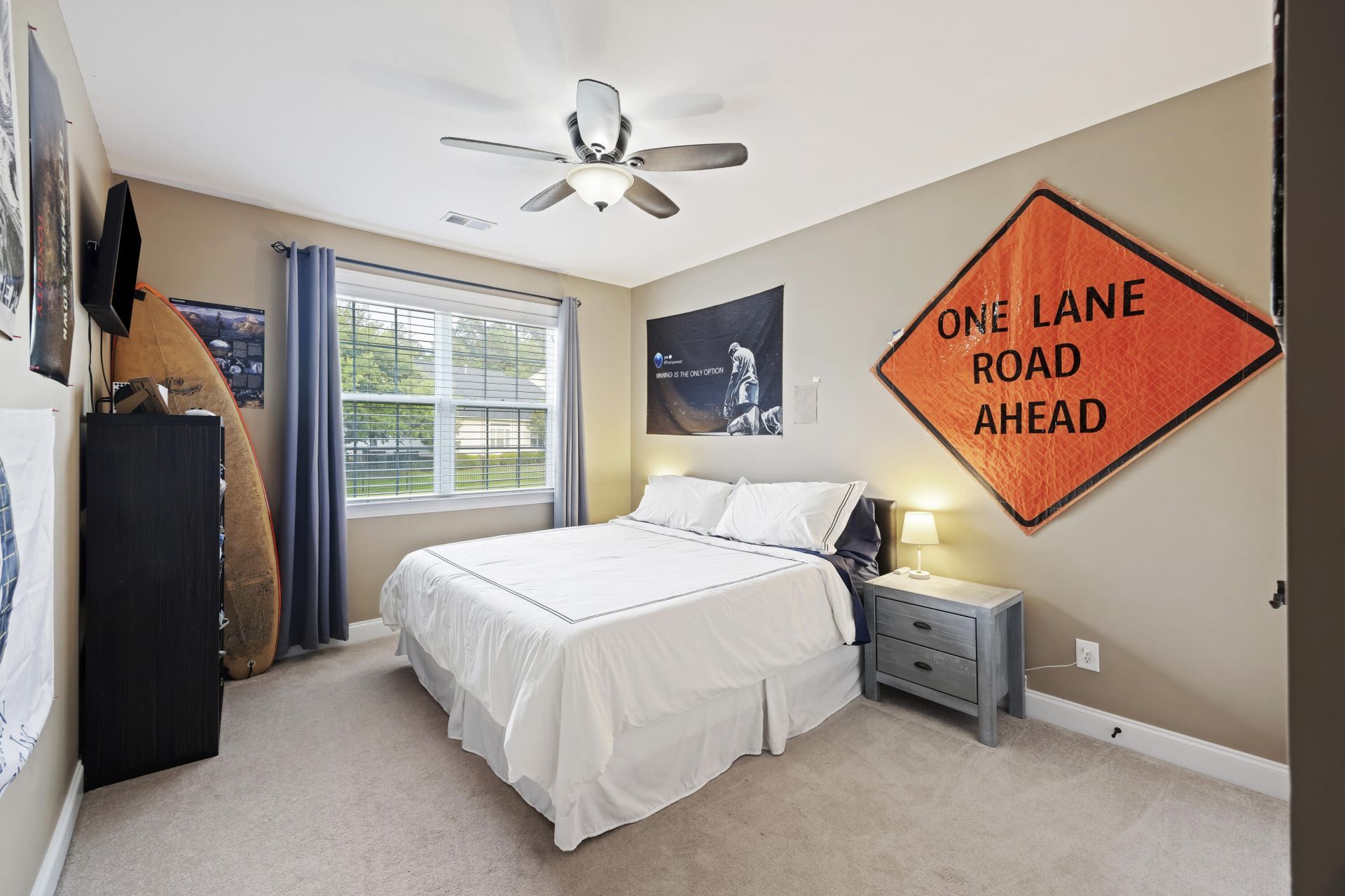 1011 Legacy Lane Photo 32
