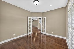1011 Legacy Lane photo 4