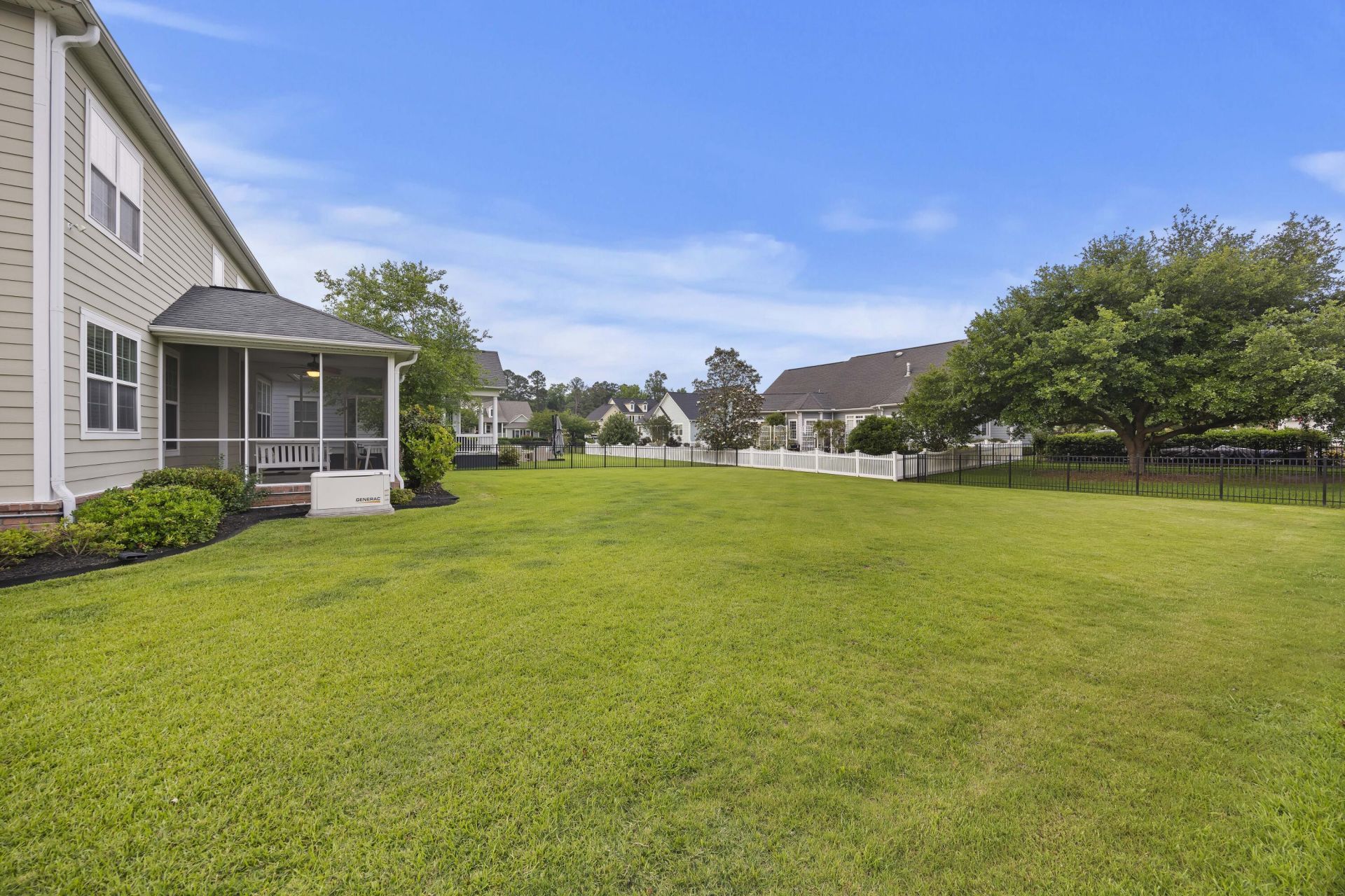 1011 Legacy Lane Photo 41