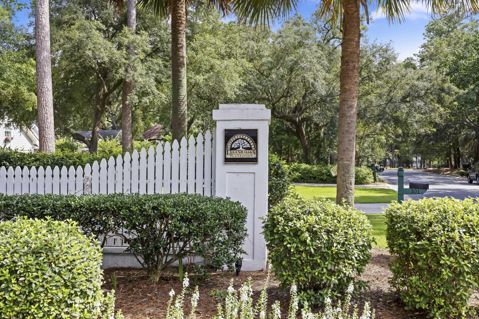 1011 Legacy Lane Photo 68