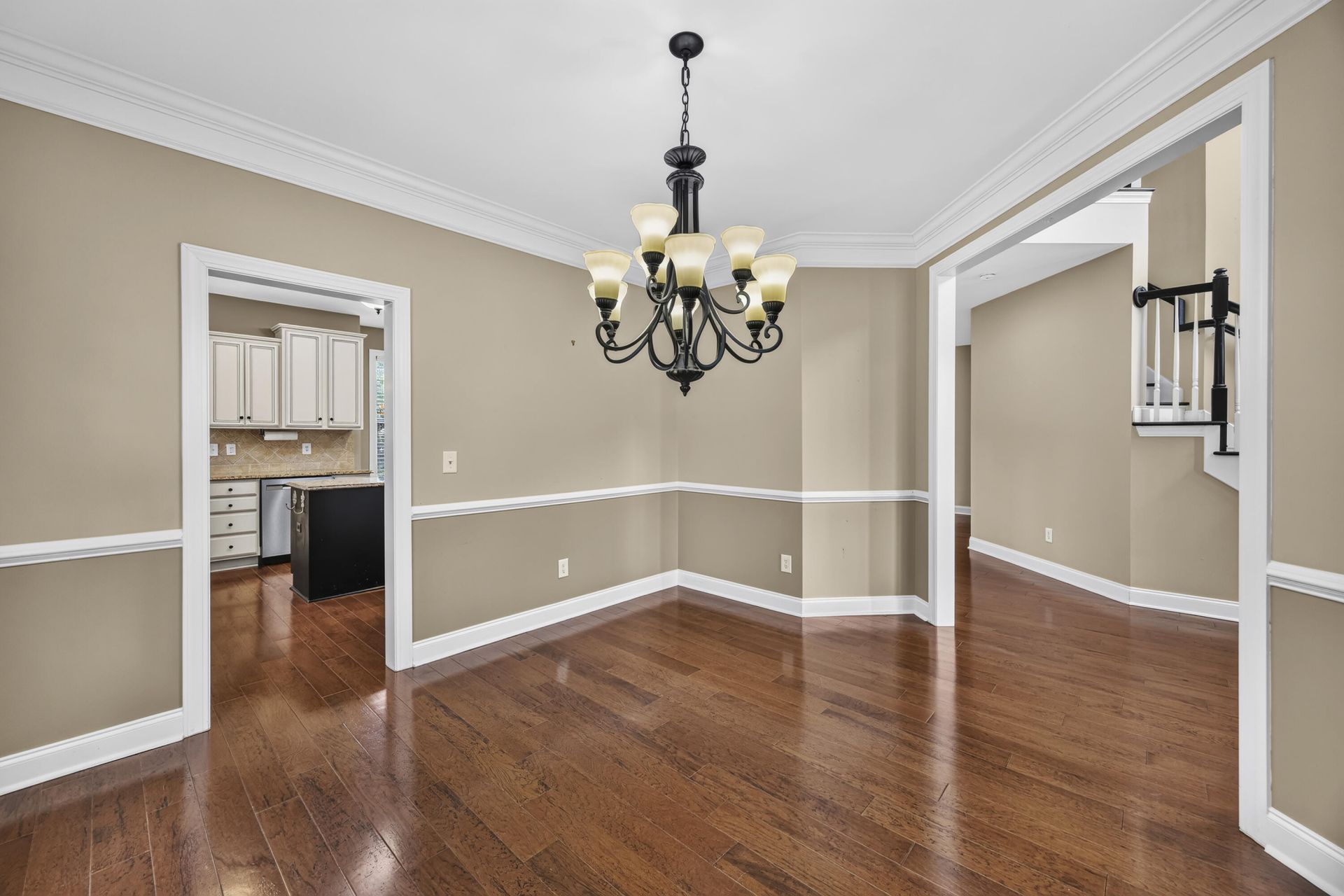 1011 Legacy Lane Photo 9