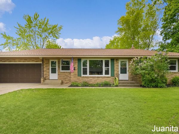 1745 Westwood Court, Jenison, MI 49428