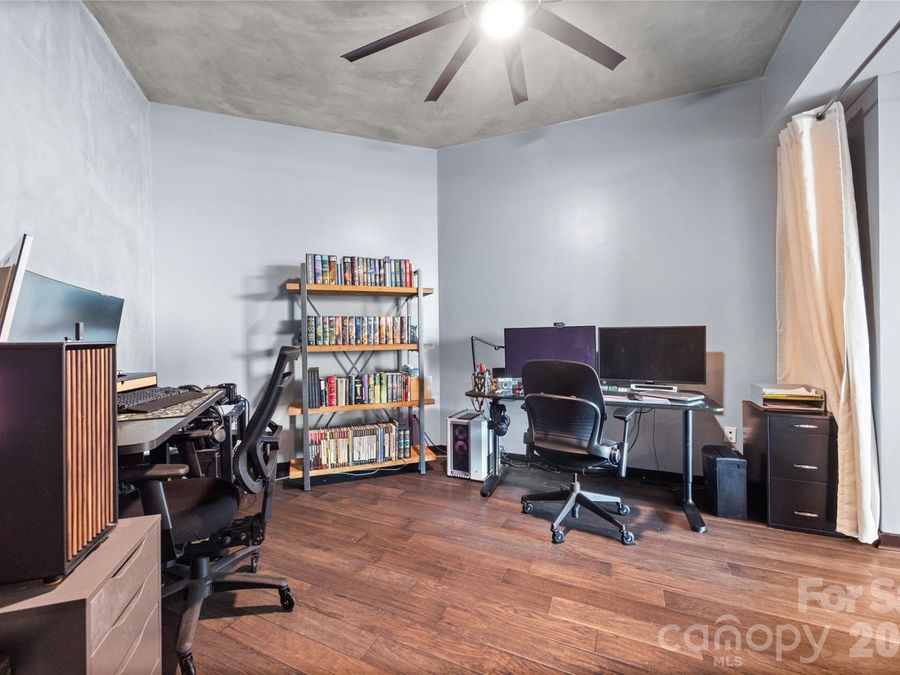 Property Image 31