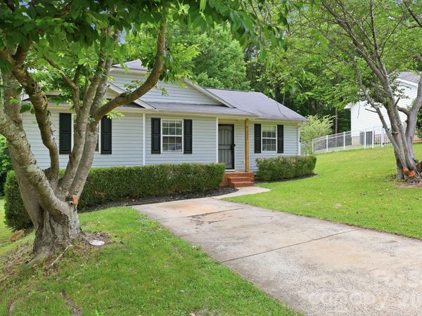 1221 Capps Hollow Drive , Charlotte, NC 28216