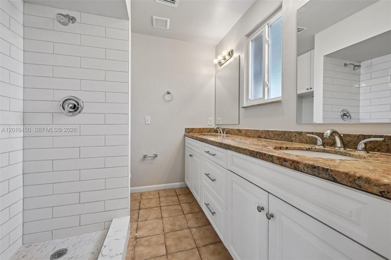 2449 SE Aneci St , Port Saint Lucie, FL 34984 Photo