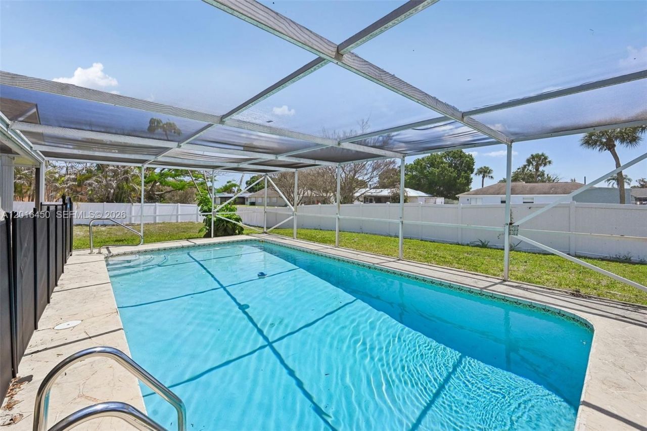 2449 SE Aneci St , Port Saint Lucie, FL 34984 Photo