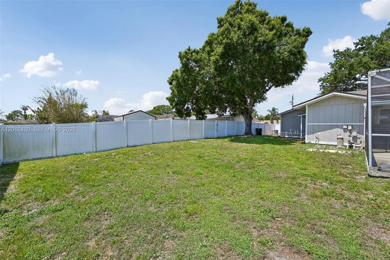 2449 SE Aneci St , Port Saint Lucie, FL 34984 Photo