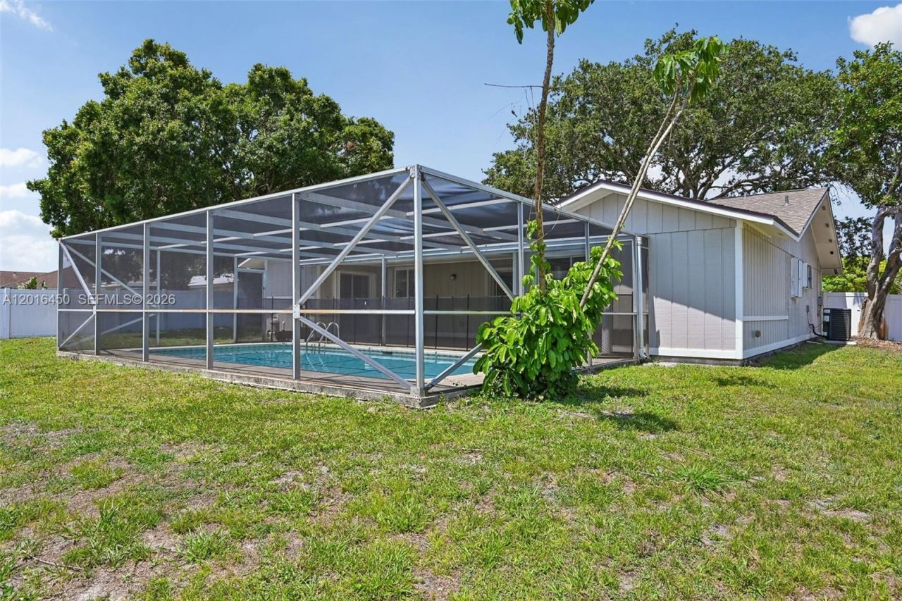 2449 SE Aneci St , Port Saint Lucie, FL 34984 Photo