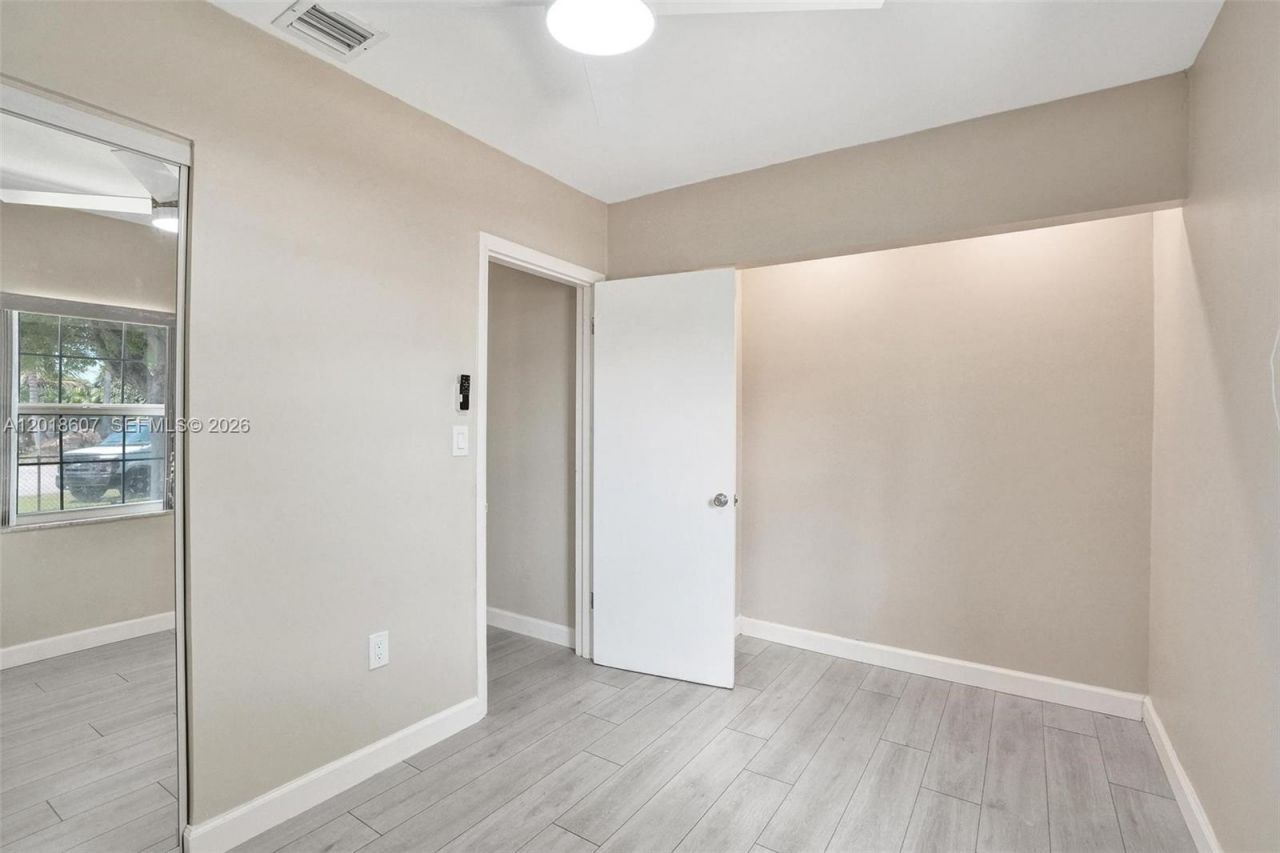 3401 NW 7th St, Lauderhill, FL 33311 Photo