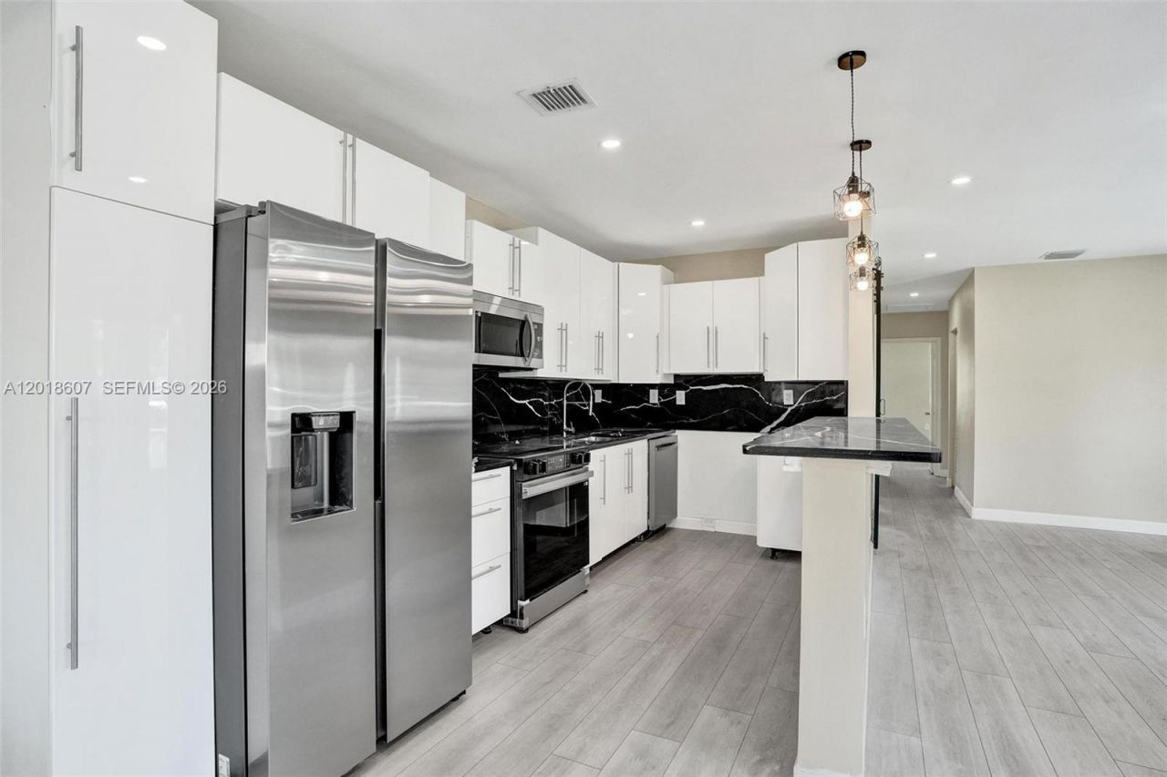 3401 NW 7th St, Lauderhill, FL 33311 Photo