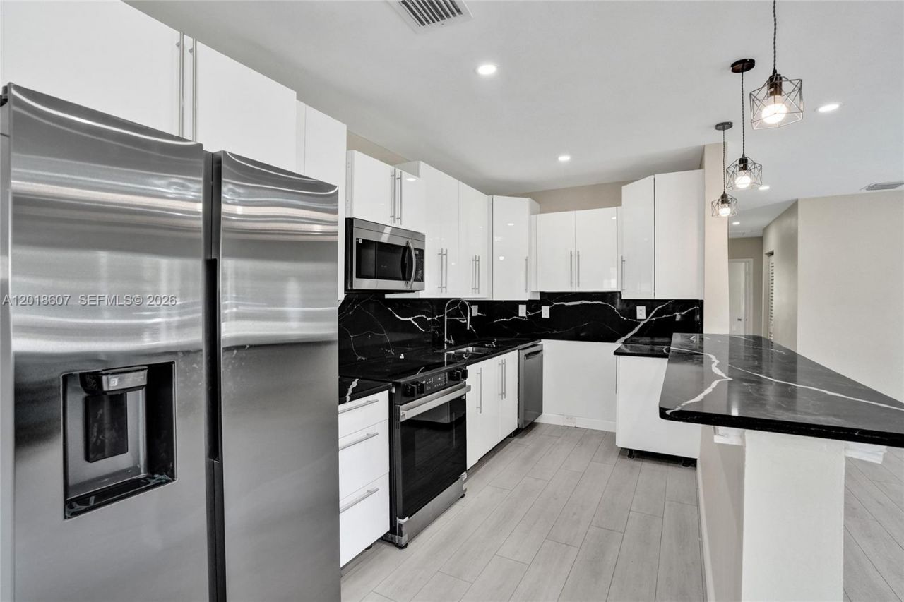 3401 NW 7th St, Lauderhill, FL 33311 Photo