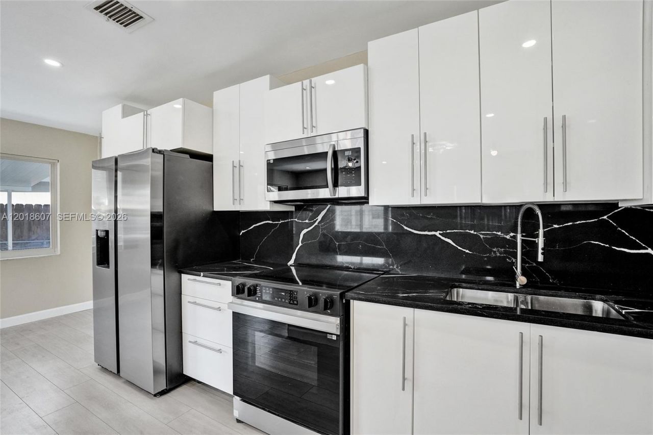 3401 NW 7th St, Lauderhill, FL 33311 Photo