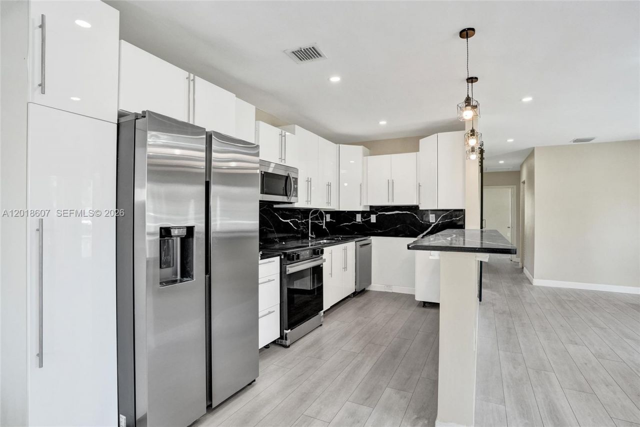 3401 NW 7th St, Lauderhill, FL 33311 Photo