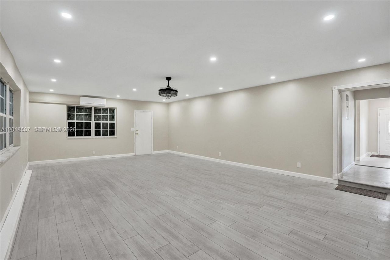 3401 NW 7th St, Lauderhill, FL 33311 Photo