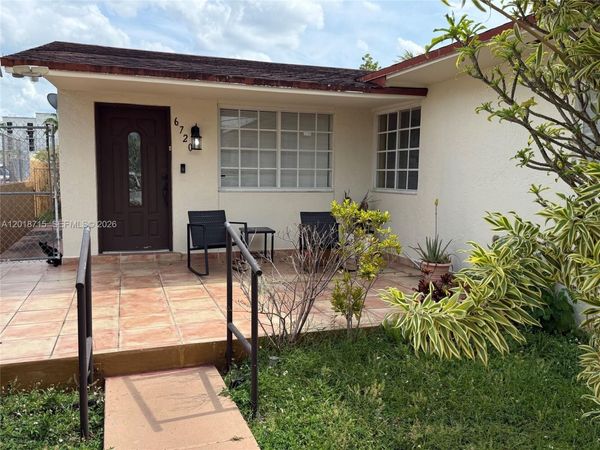 6720 SW 21st St , Unit 1, Miami, FL 33155