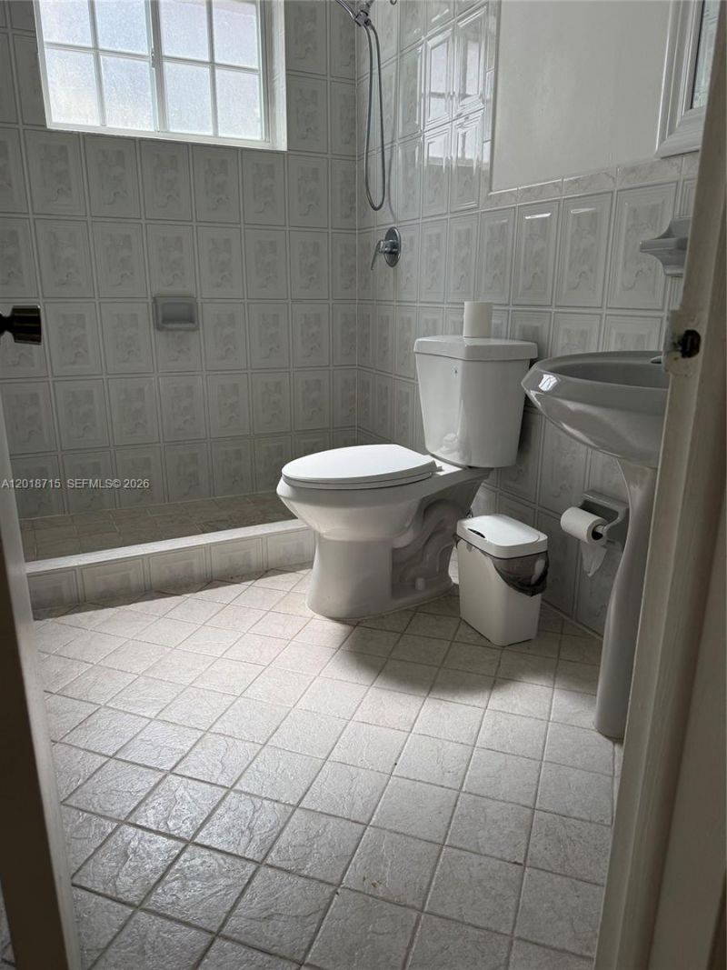 6720 SW 21st St, Unit 1, Miami, FL 33155 Photo