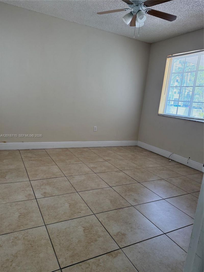 6720 SW 21st St, Unit 1, Miami, FL 33155 Photo